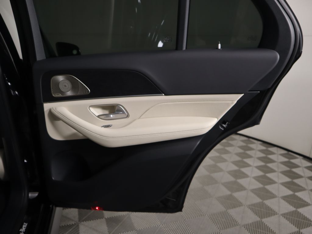 Thumbnail: 2026 Mercedes-Benz GLE - 29
