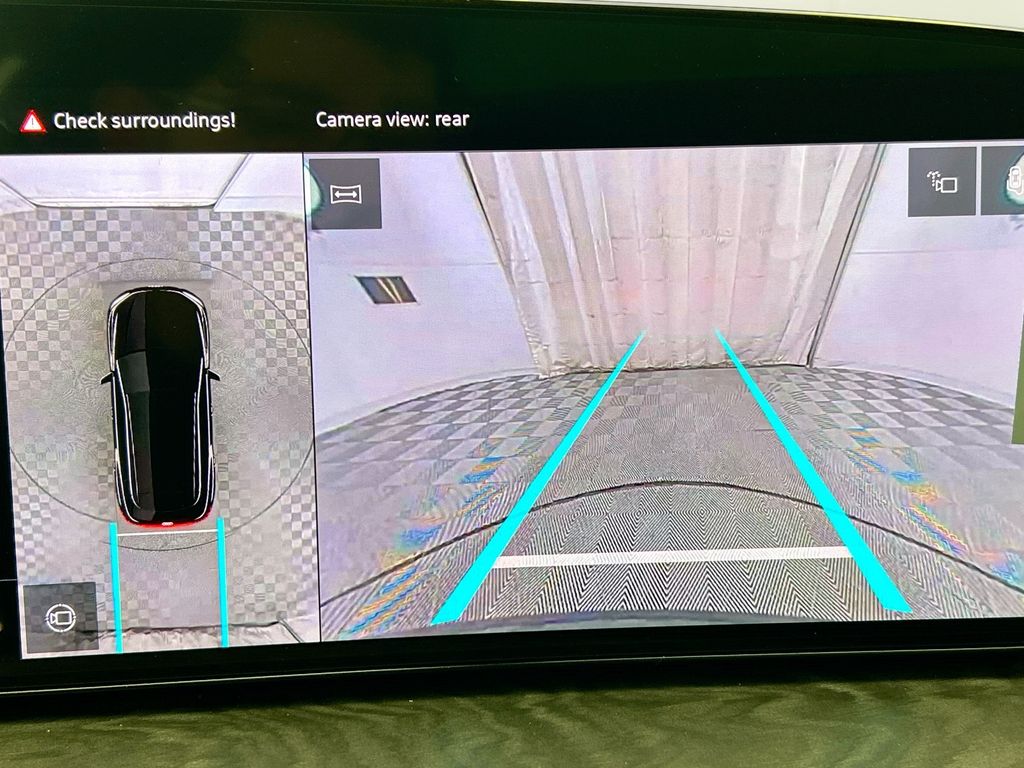 Thumbnail: 2025 Audi Q5 - 15