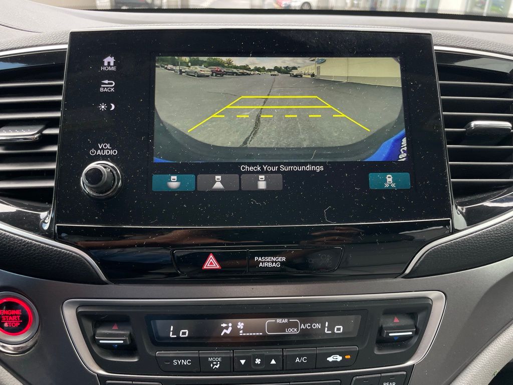 Thumbnail: 2019 Honda Pilot - 17