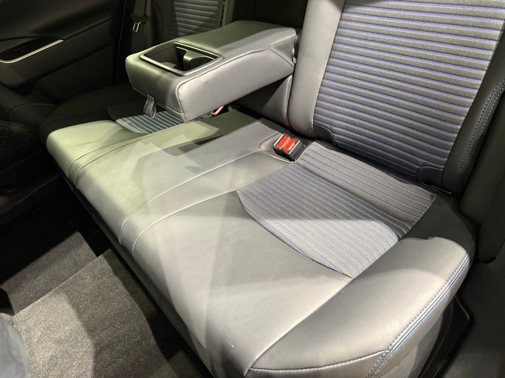 Thumbnail: 2019 Toyota RAV4 - 21