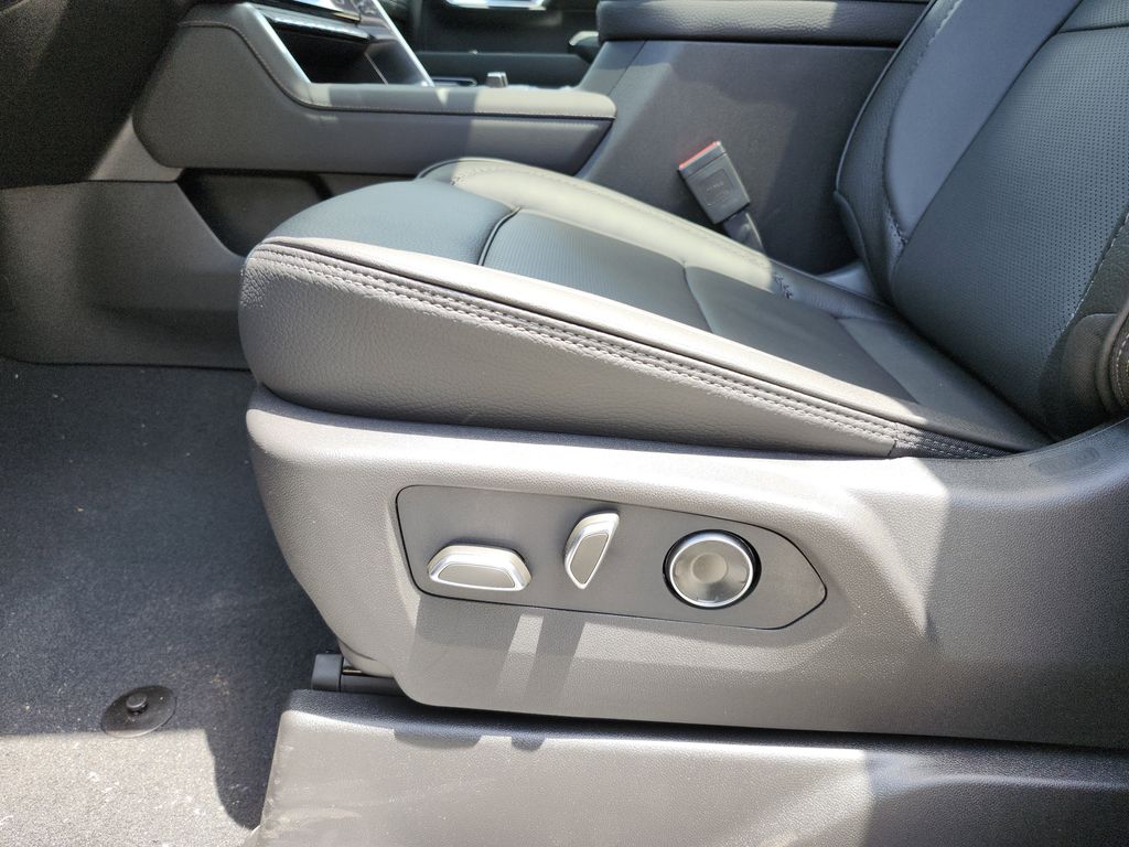 new 2026 GMC Sierra 2500HD car, priced at $81,120