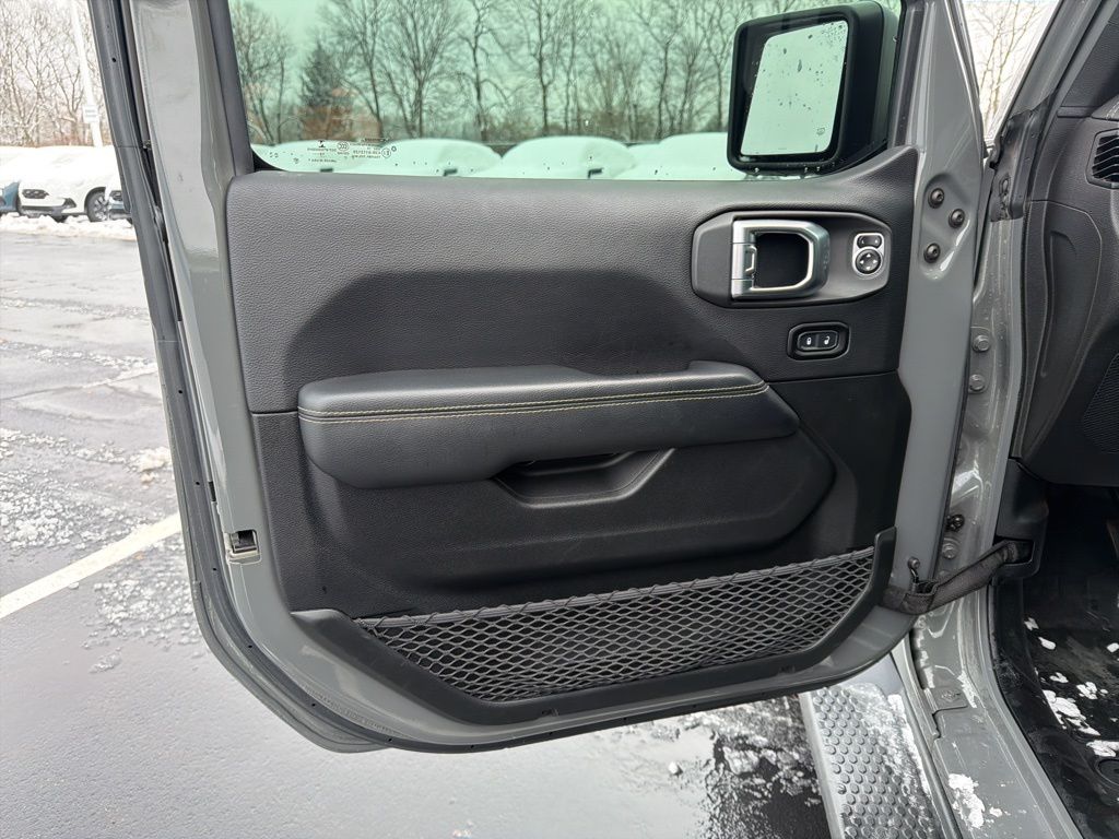 Thumbnail: 2020 Jeep Wrangler - 18