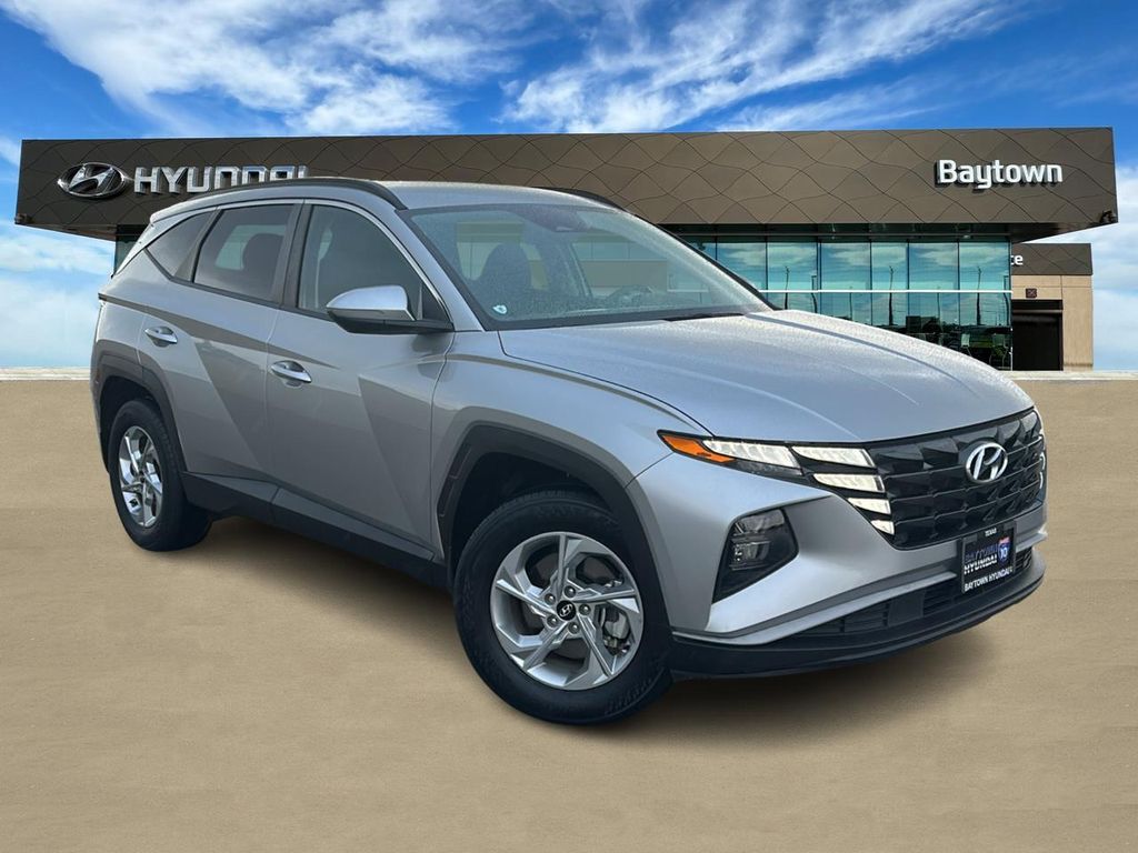 2023 Hyundai Tucson SEL Silver at Community Toyota