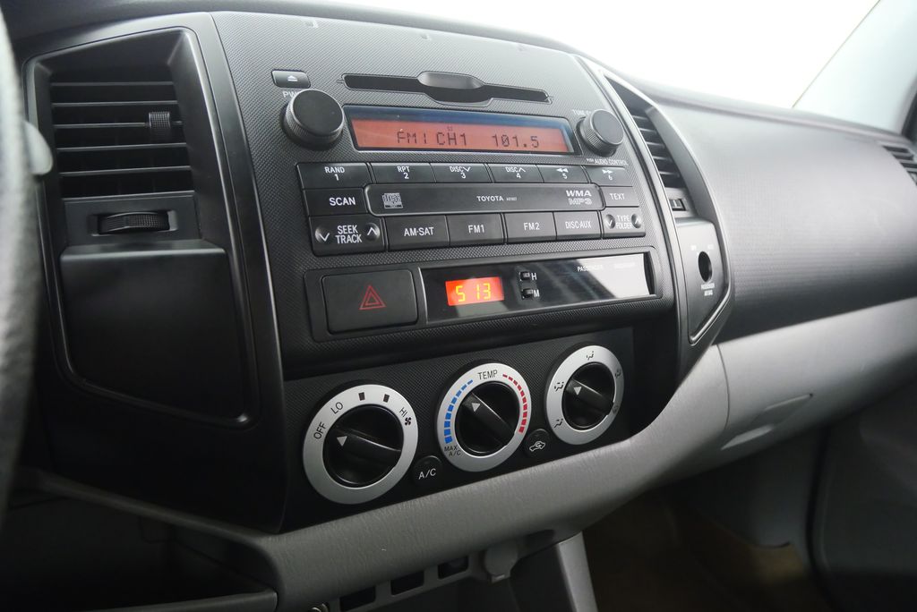 2011 Toyota Tacoma  22