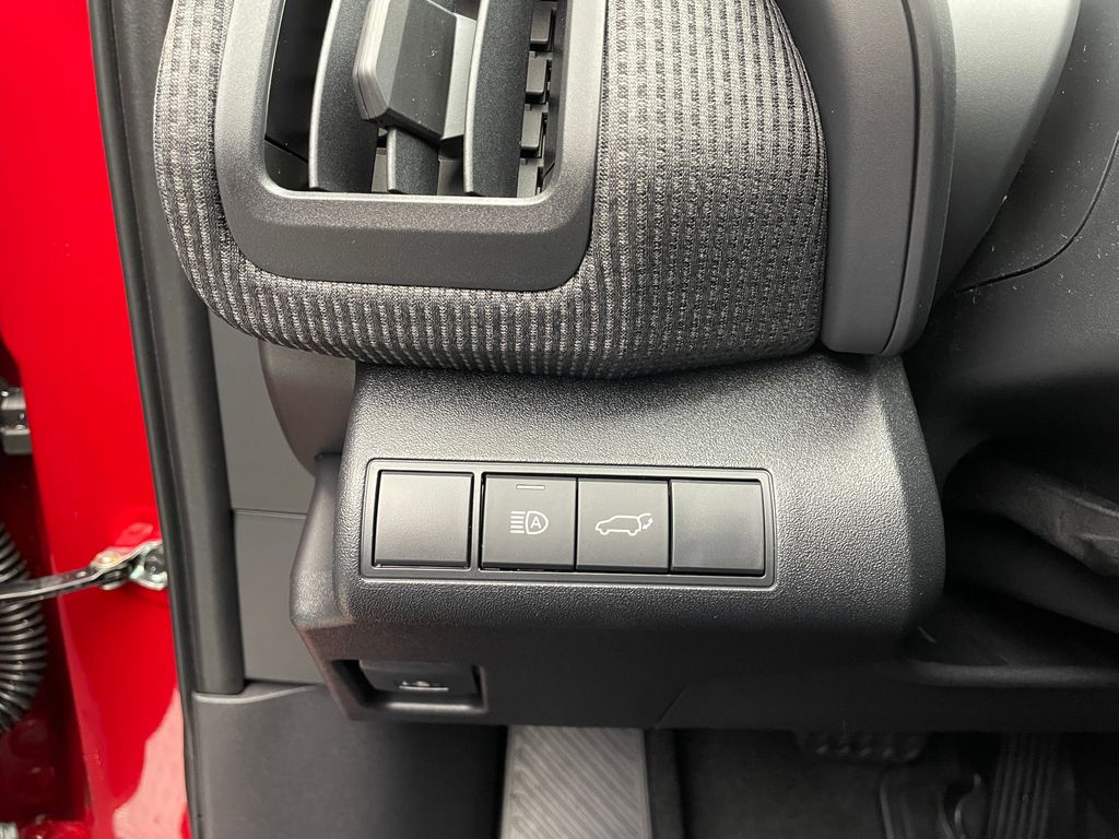 2025 Toyota bZ4X XLE 20