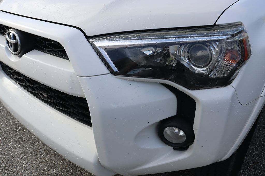 Thumbnail: 2019 Toyota 4Runner - 3