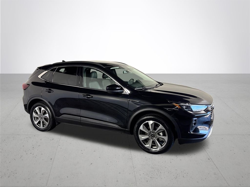 2025 Ford Escape Platinum