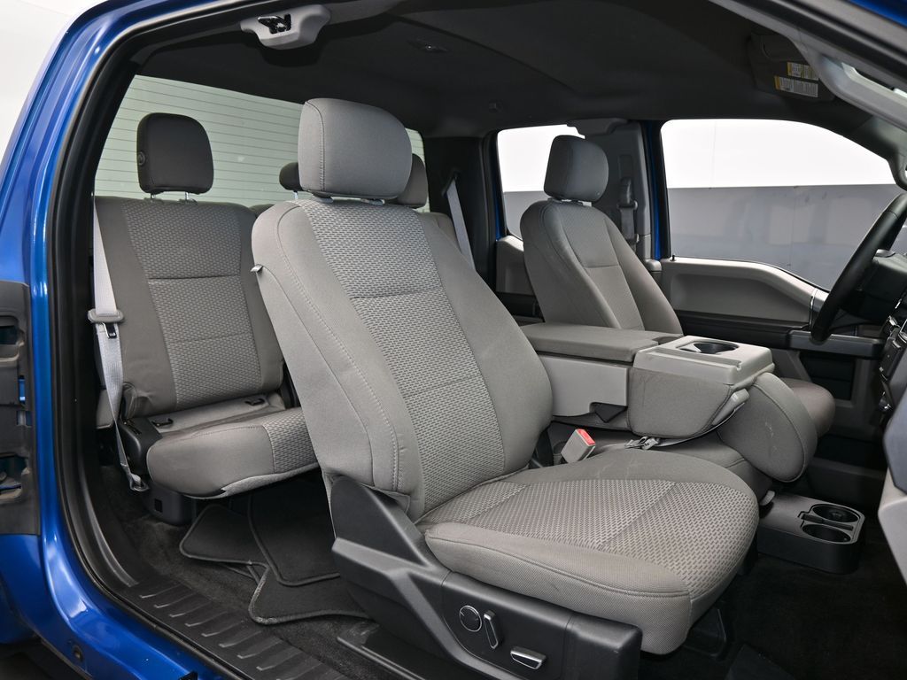 Used 2018 Lightning Blue Ford XLT image 40