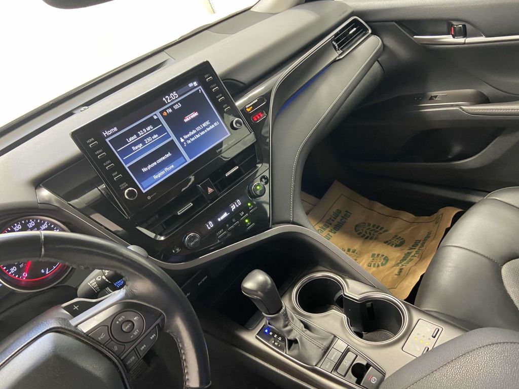 2023 Toyota Camry XSE photo 9