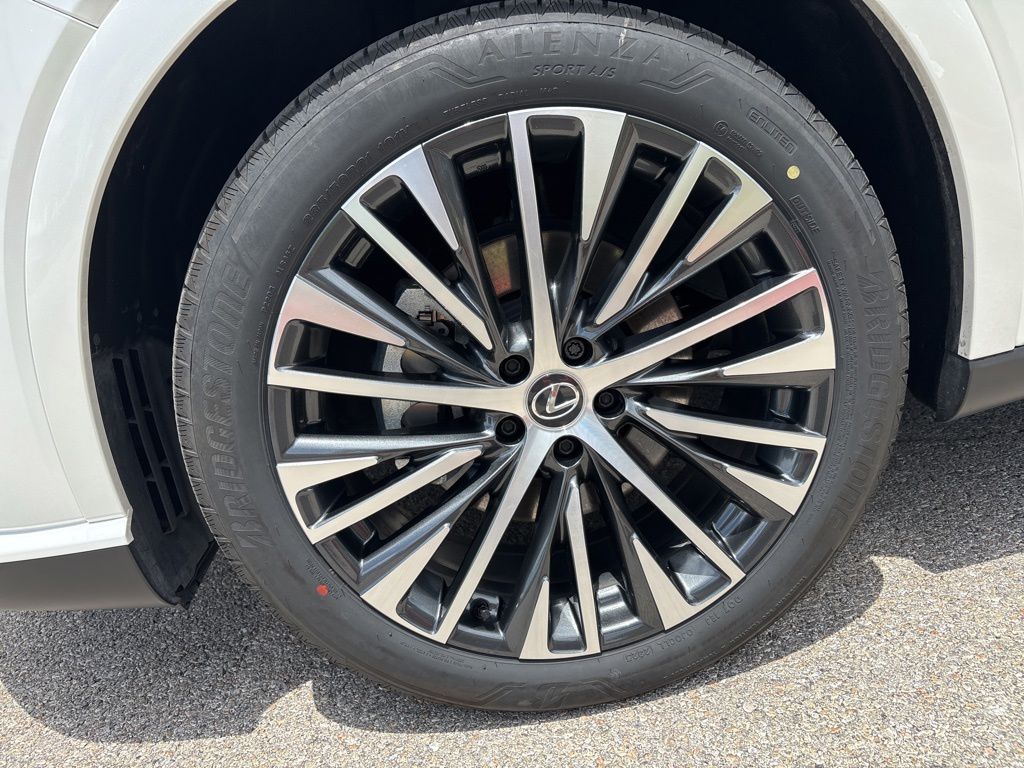 Thumbnail: 2025 Lexus RX - 9