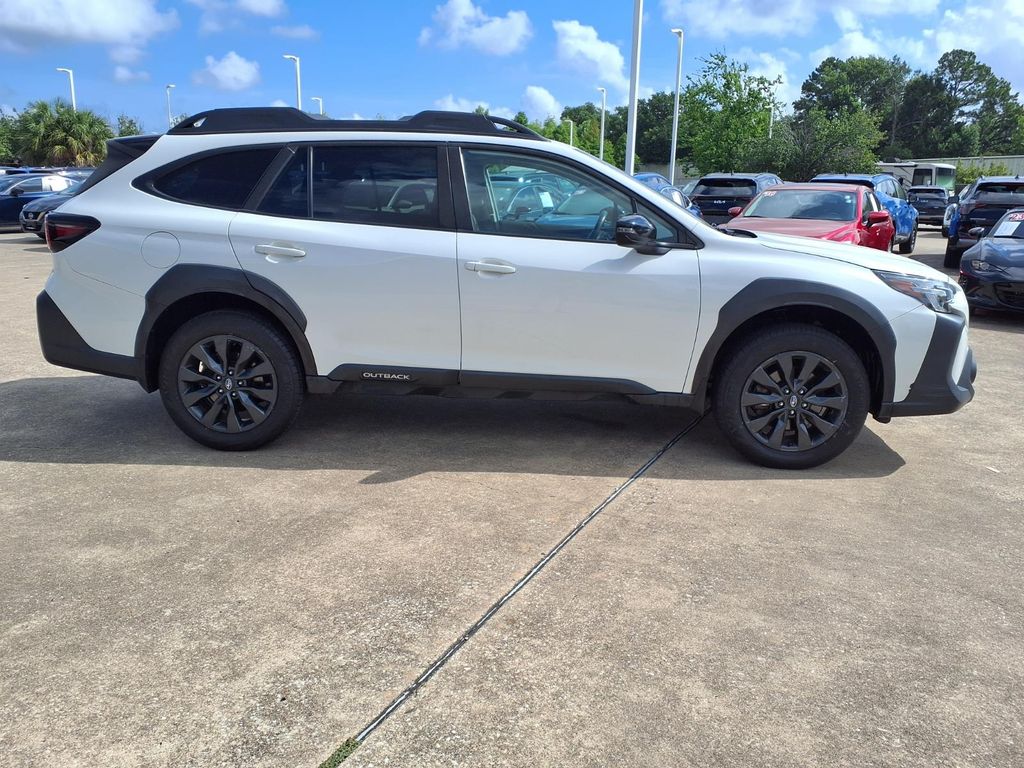 2023 Subaru Outback Onyx Edition White at Baytown Hyundai
