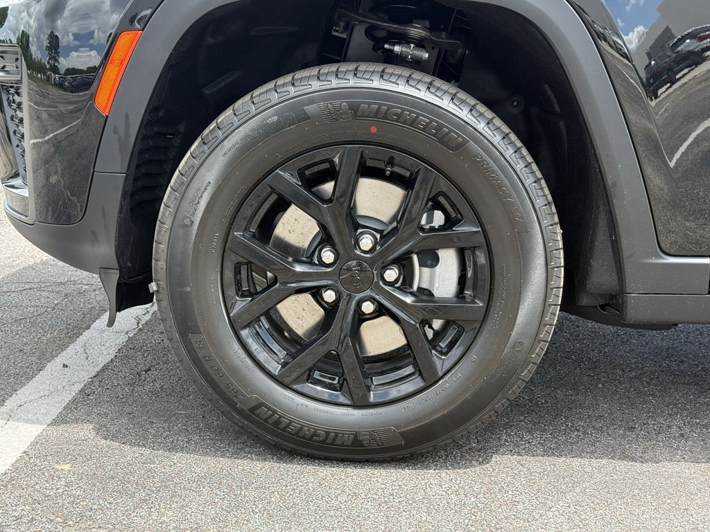 2026 Jeep Grand Cherokee L Altitude Black at DeMontrond Auto Country