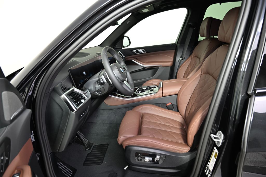 Thumbnail: 2026 BMW X5 - 14