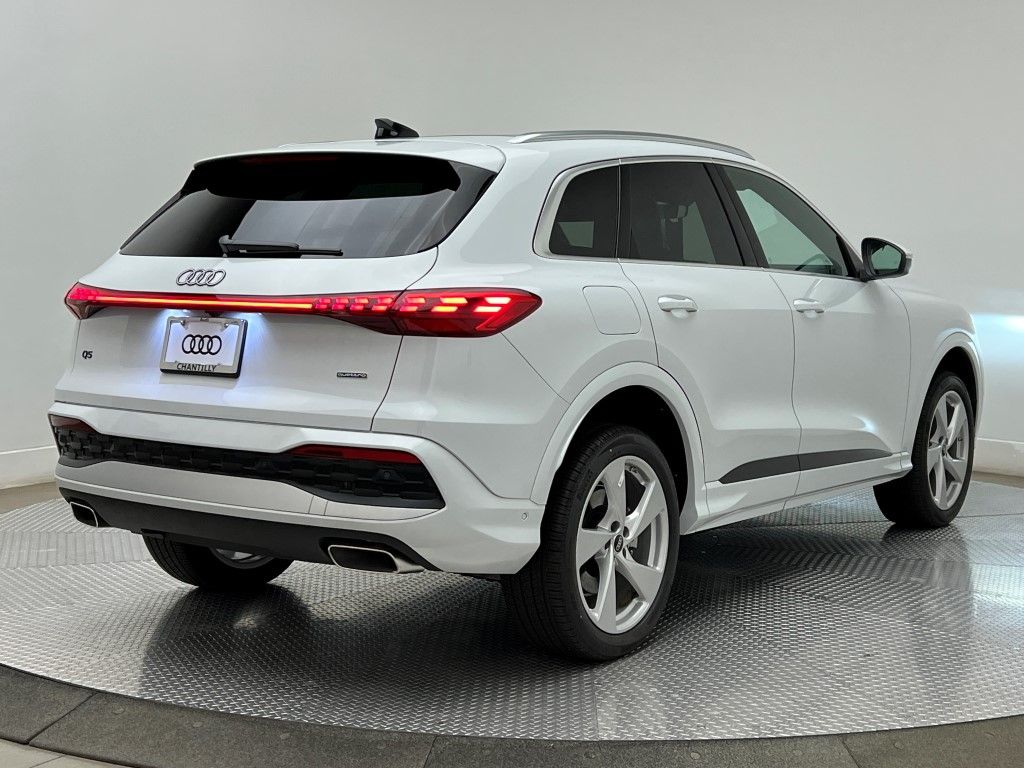 Thumbnail: 2025 Audi Q5 - 5
