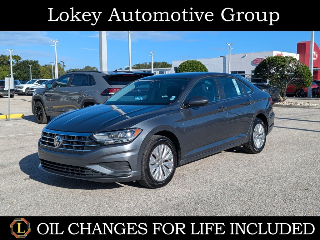 Platinum Gray Metallic 2020 Volkswagen Jetta Sedan Front-Wheel Drive 8-Speed Automatic