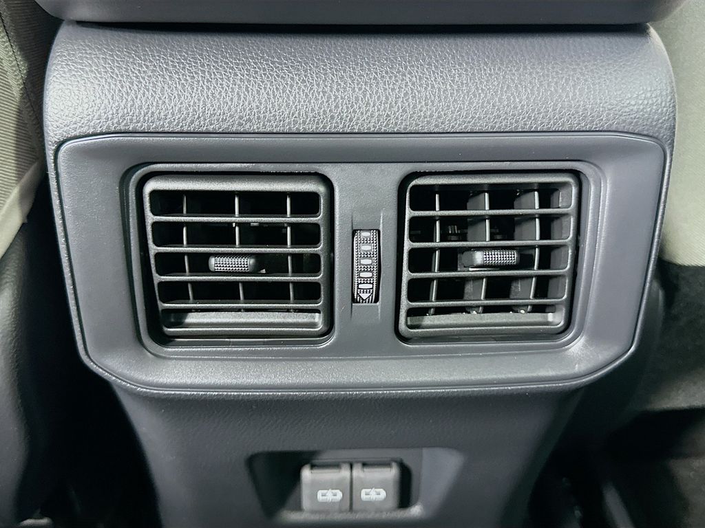 Thumbnail: 2025 Toyota RAV4 - 26