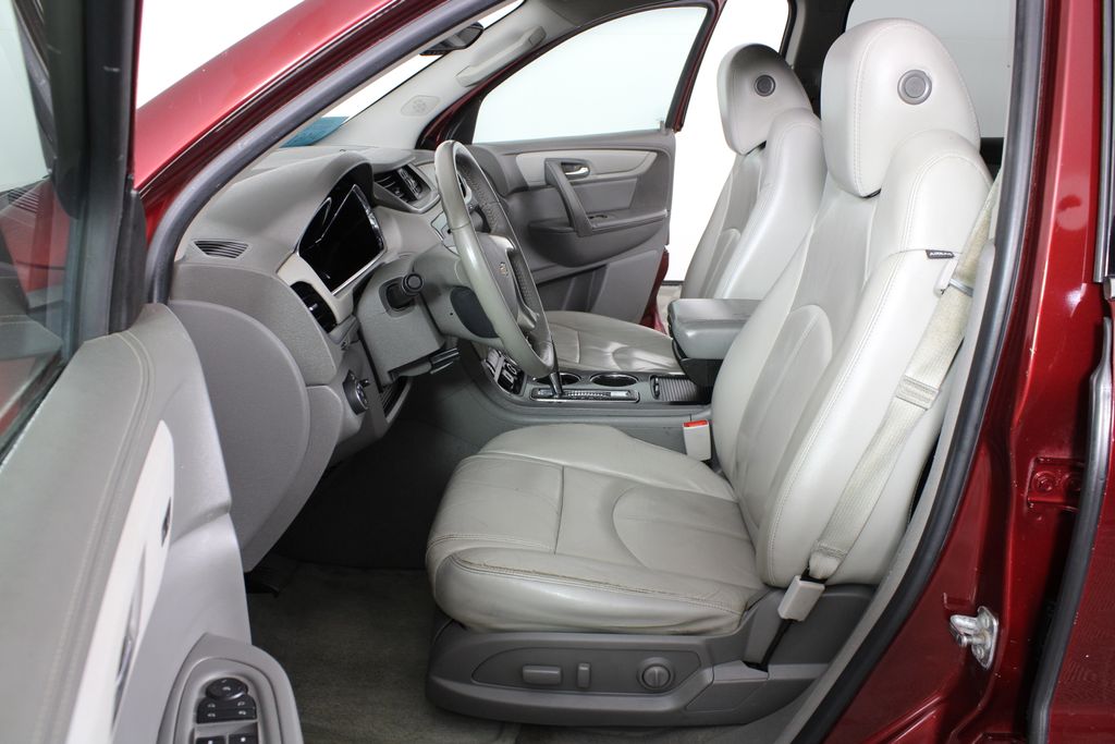 Used 2016 Chevrolet Traverse for sale in 