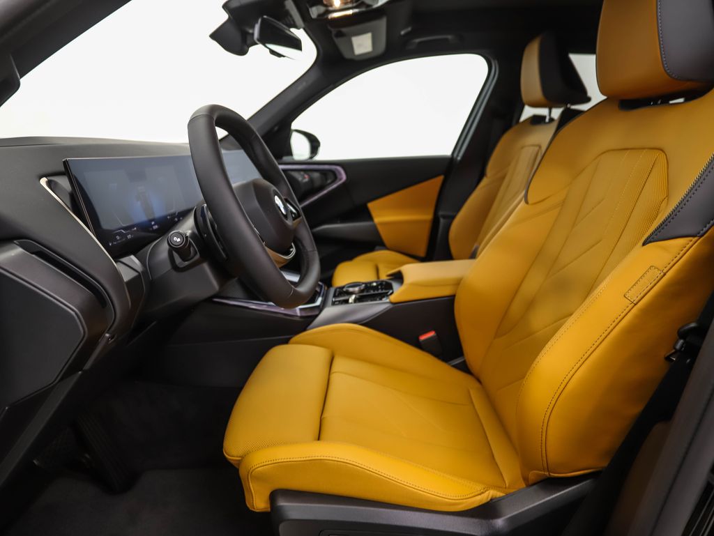 Thumbnail: 2025 BMW X3 - 11