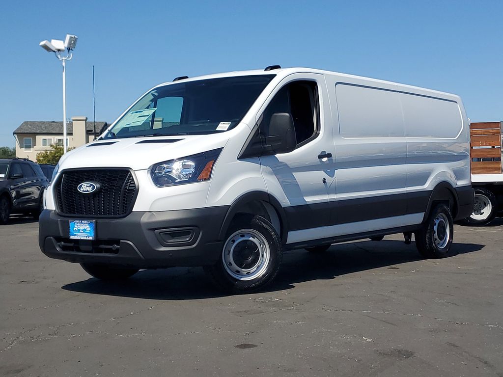 View vehicle photo 2