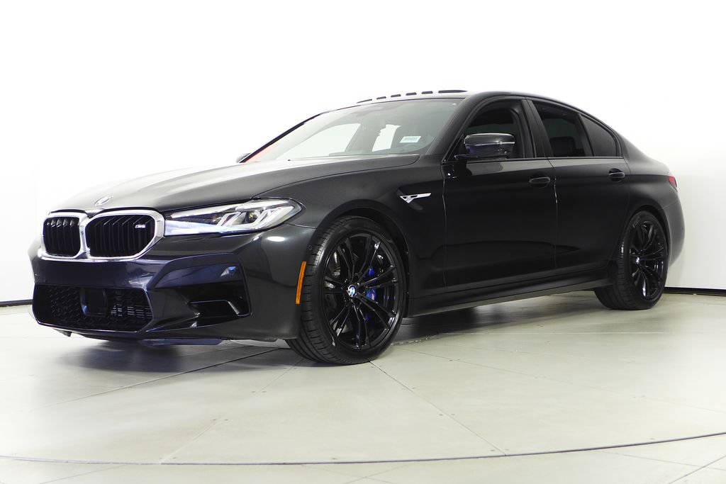 Thumbnail: 2023 BMW M5 - 2