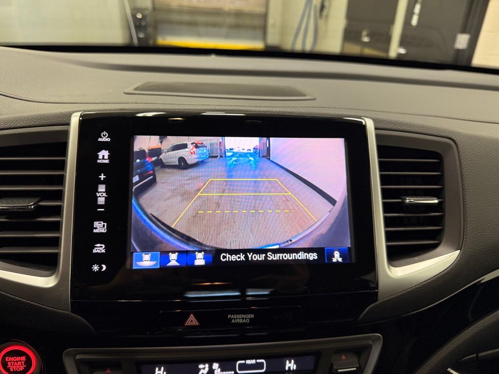 Thumbnail: 2019 Honda Ridgeline - 17