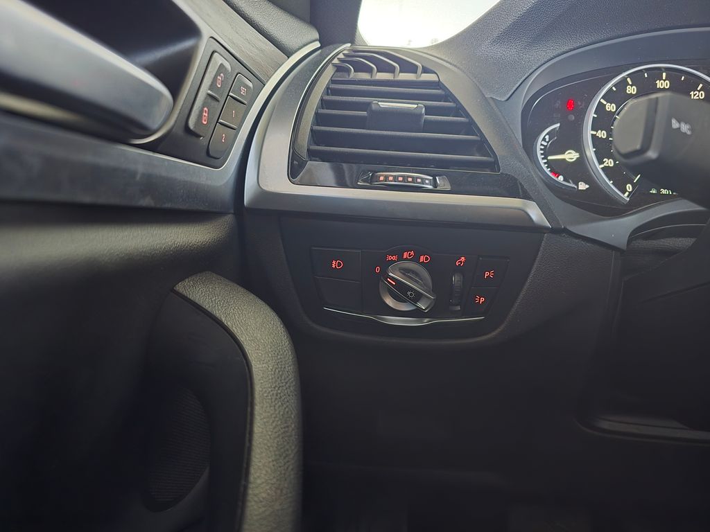 Thumbnail: 2019 BMW X3 - 25