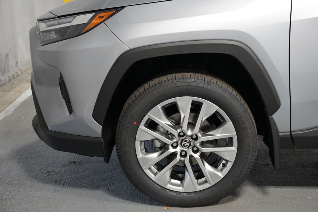 Thumbnail: 2025 Toyota RAV4 - 5