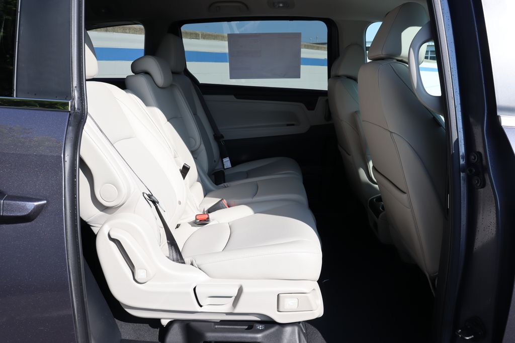 Thumbnail: 2026 Honda Odyssey - 14