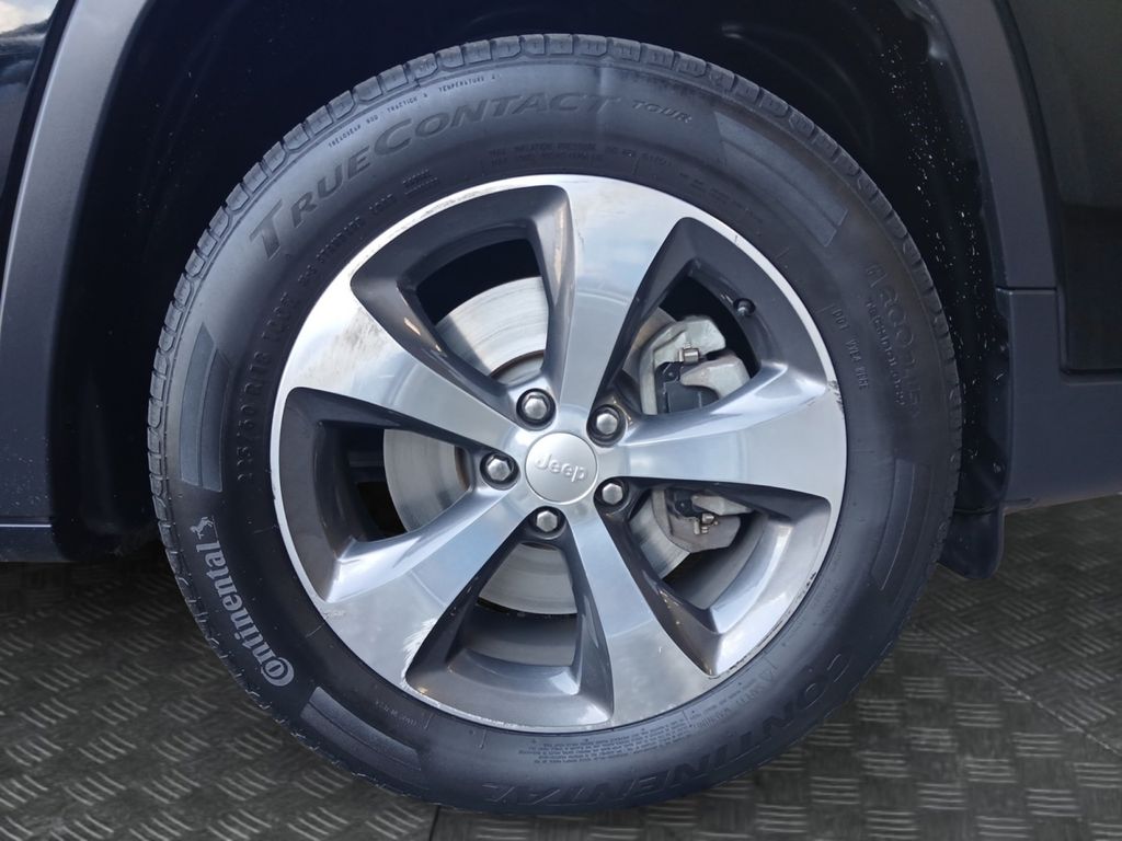 Used Car 2019 Jeep Cherokee  Limited For Sale Under $20,000 In Austin, Texas