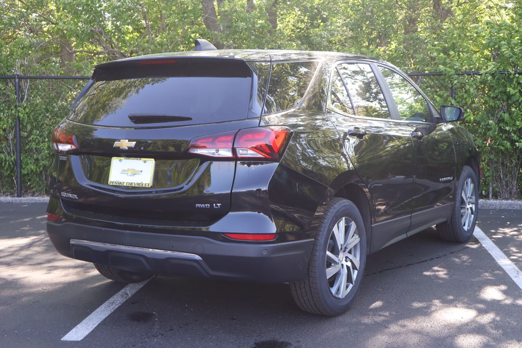 Thumbnail: 2023 Chevrolet Equinox - 11