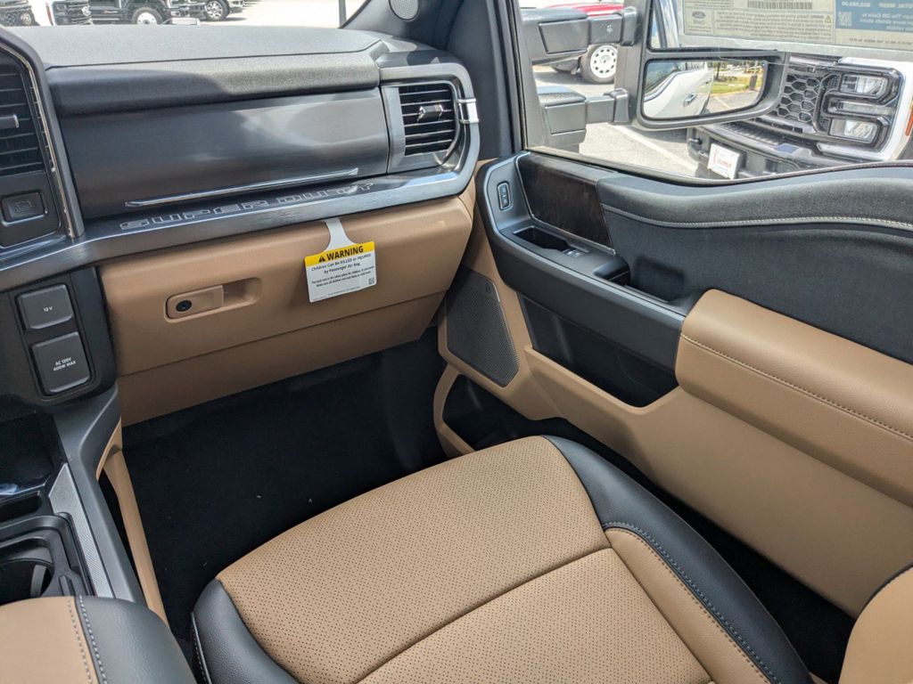 2025 Ford F-250 Super Duty Lariat