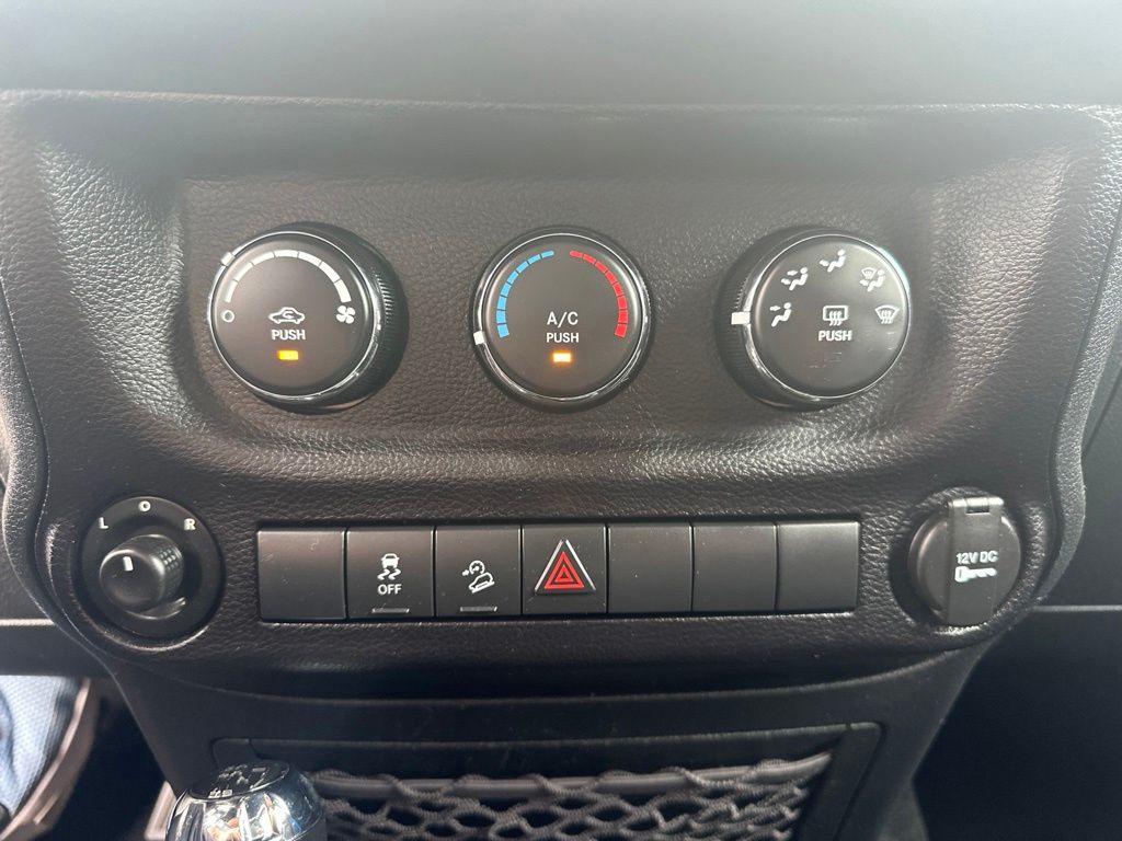 Used 2016 Jeep Wrangler SUV