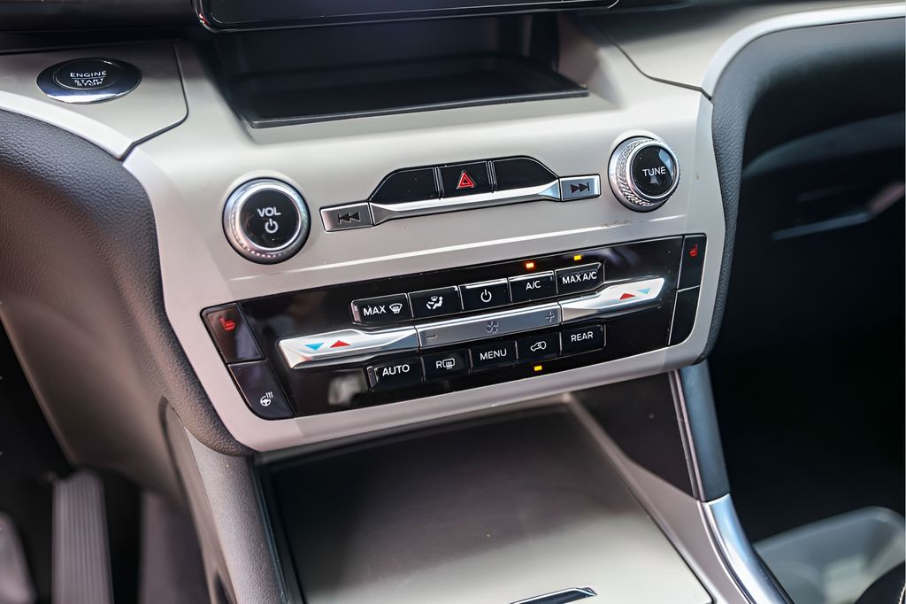 Used Car 2023 Ford Explorer  Xlt For Sale Under $30,000 In Austin, Texas