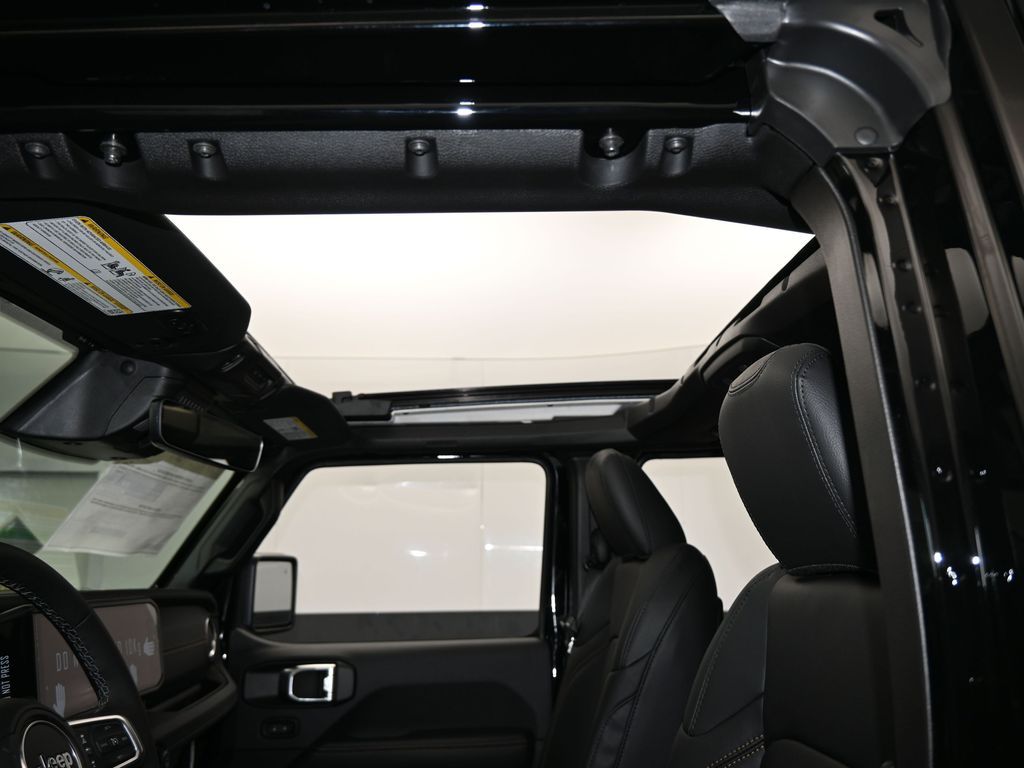 New 2026 Black Clearcoat Jeep Sahara image 11