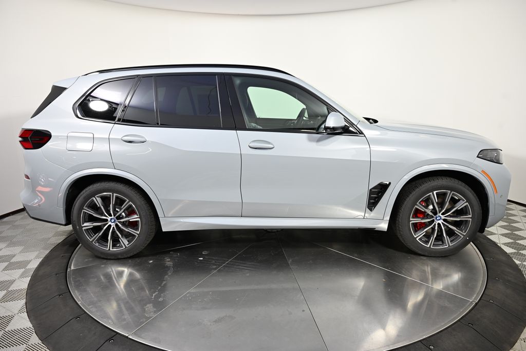 Thumbnail: 2025 BMW X5 - 6