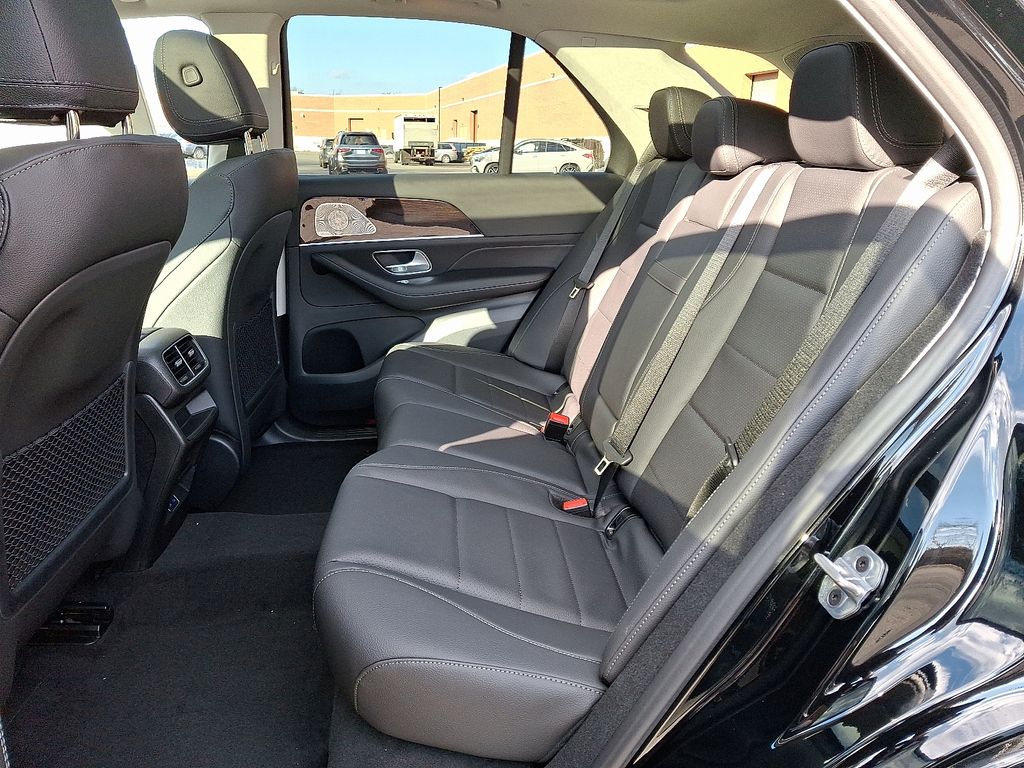 Thumbnail: 2026 Mercedes-Benz GLE - 5