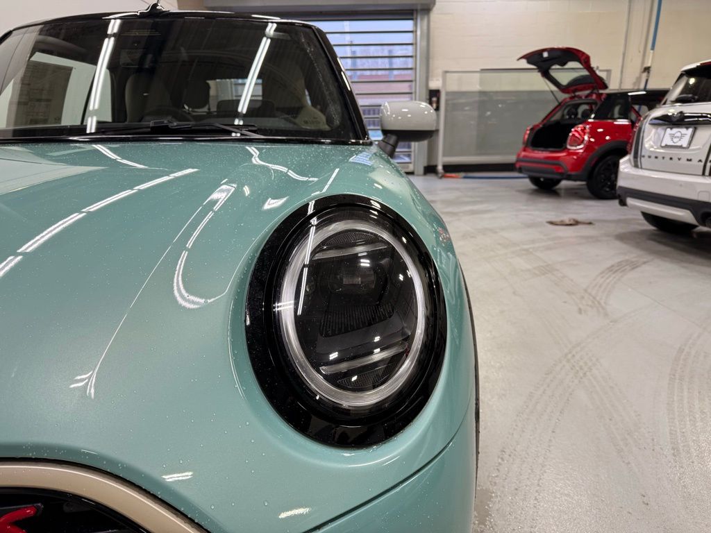 Thumbnail: 2026 MINI Cooper - 9