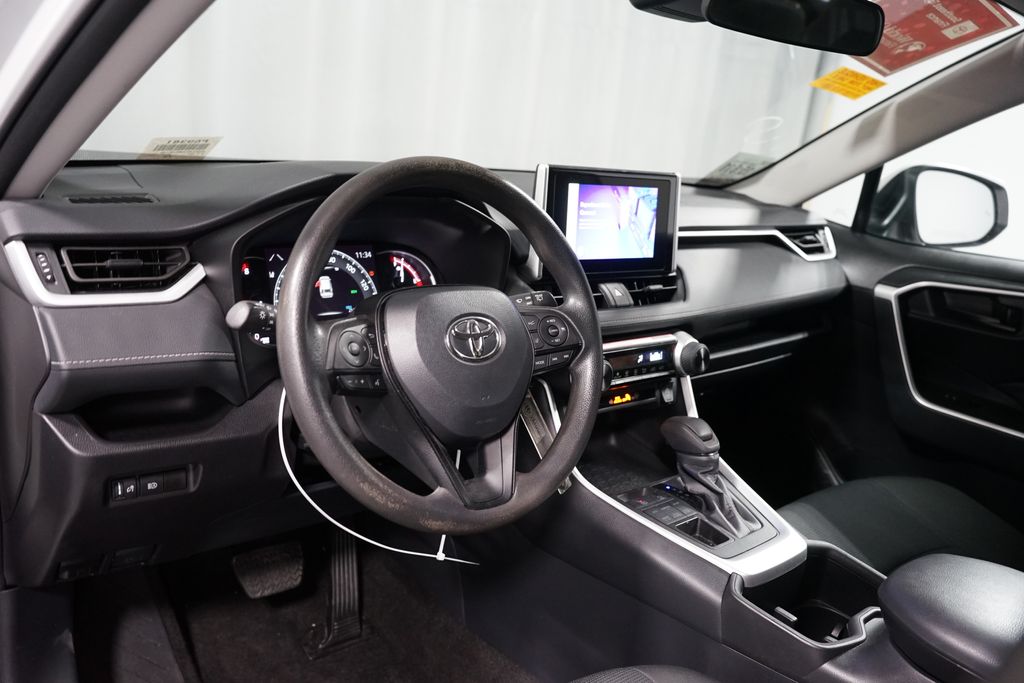 Thumbnail: 2024 Toyota RAV4 - 7