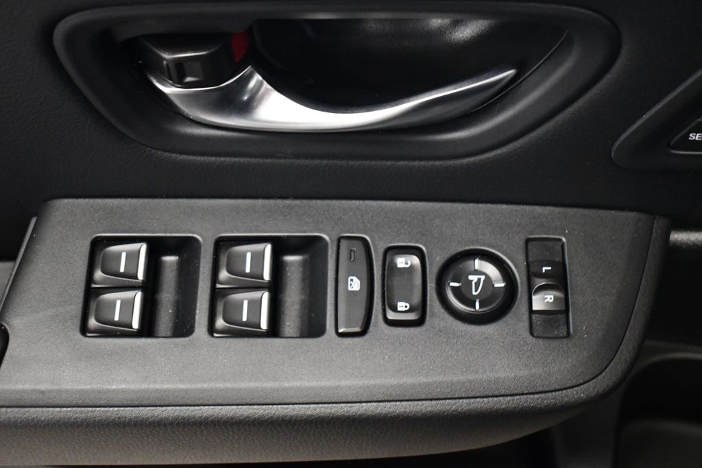 Thumbnail: 2025 Honda Pilot - 16