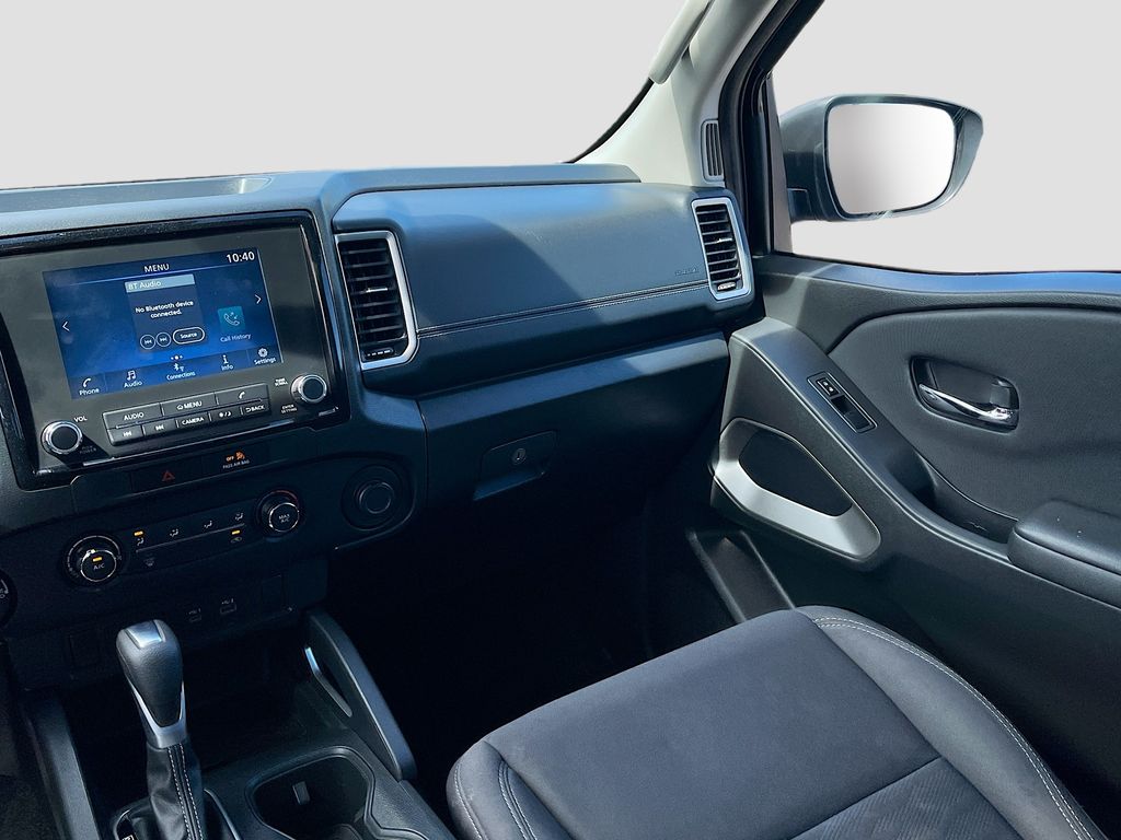 Used 2022 Gray Nissan SV image 21