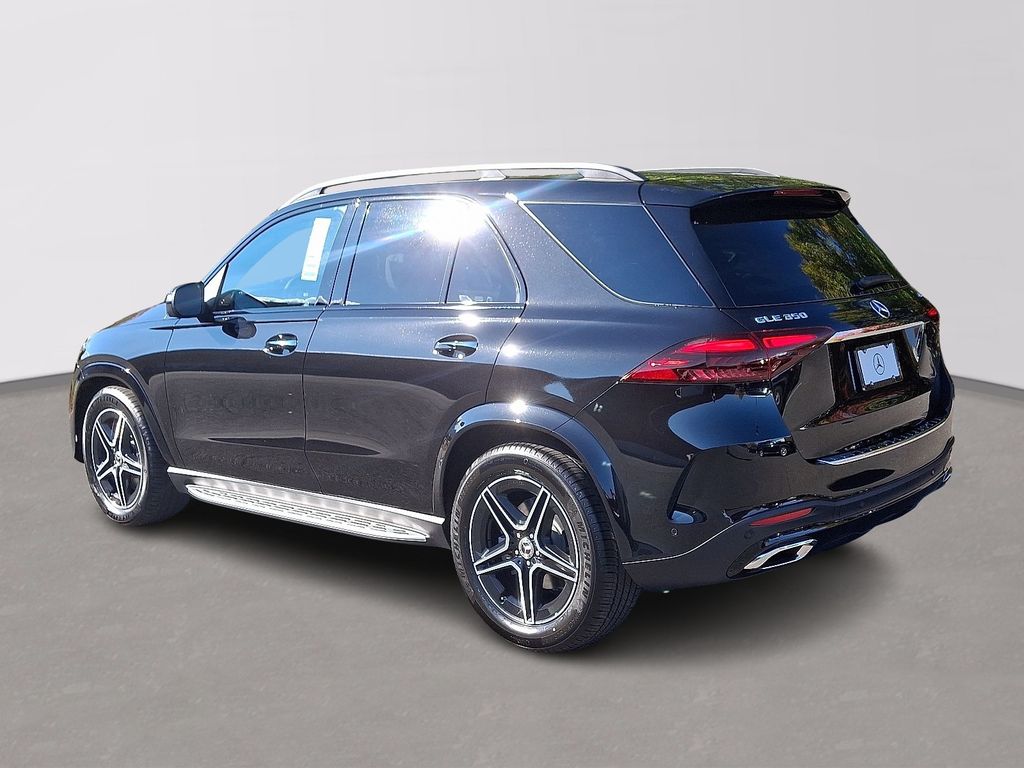 Thumbnail: 2026 Mercedes-Benz GLE - 4