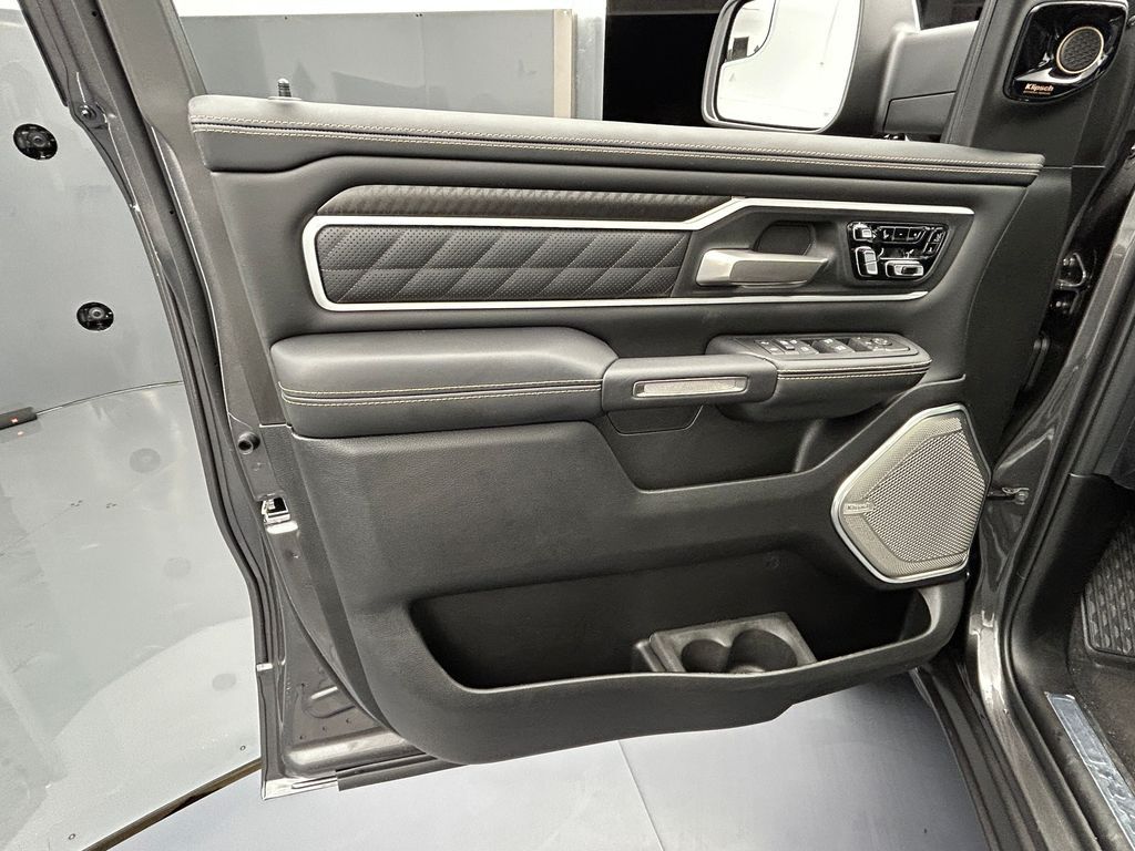 New 2026 Granite Crystal Metallic Clearcoat Ram Tungsten image 11