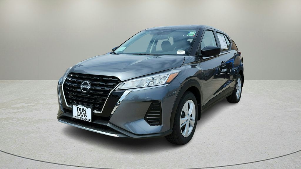 2025 Nissan Kicks Play