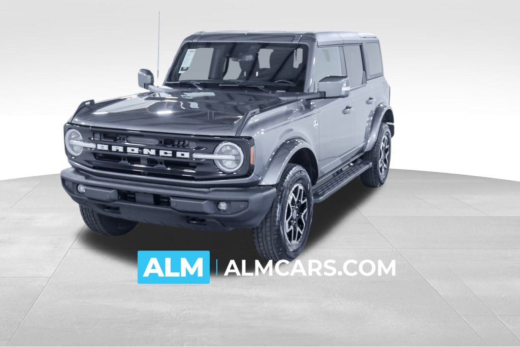2022 Ford Bronco 4-Door Outer Banks's photo