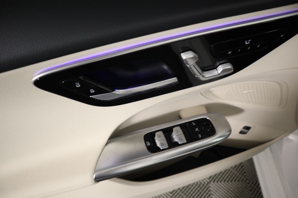 Thumbnail: 2025 Mercedes-Benz C-Class - 23