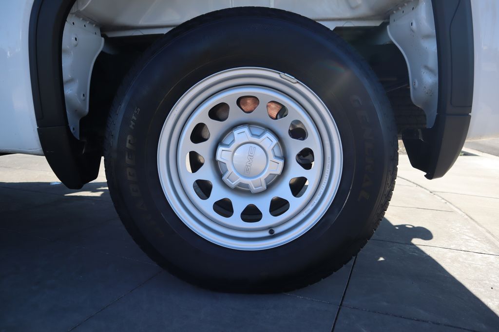 Thumbnail: 2025 GMC Sierra 1500 - 29