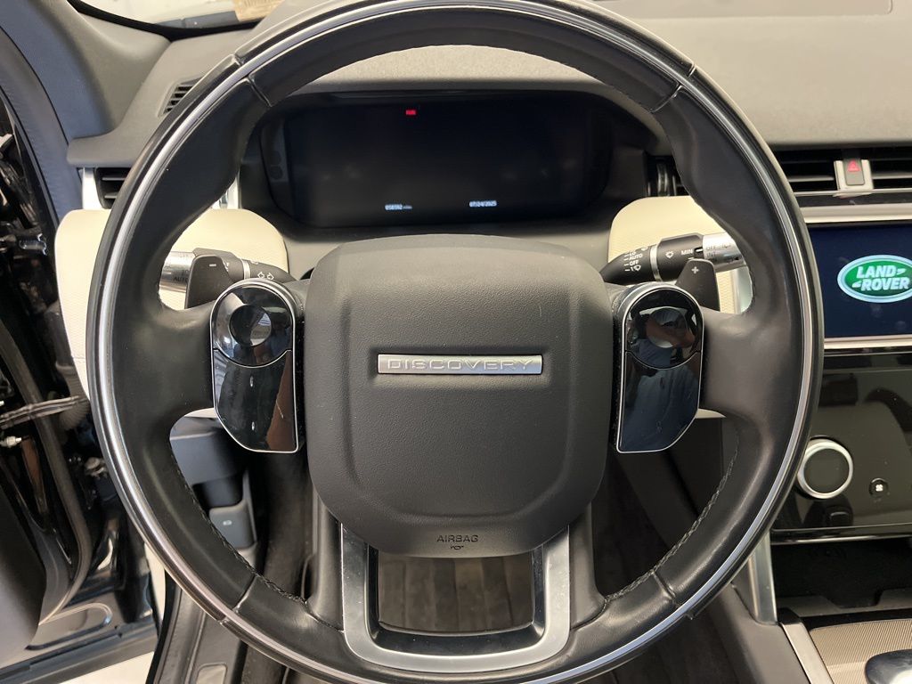 Thumbnail: 2020 Land Rover Discovery Sport - 13