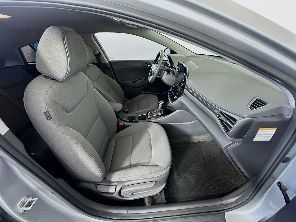 Thumbnail: 2022 Hyundai Ioniq - 26