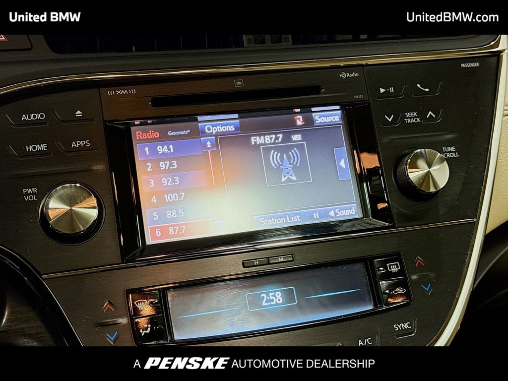 Thumbnail: 2016 Toyota Avalon - 8