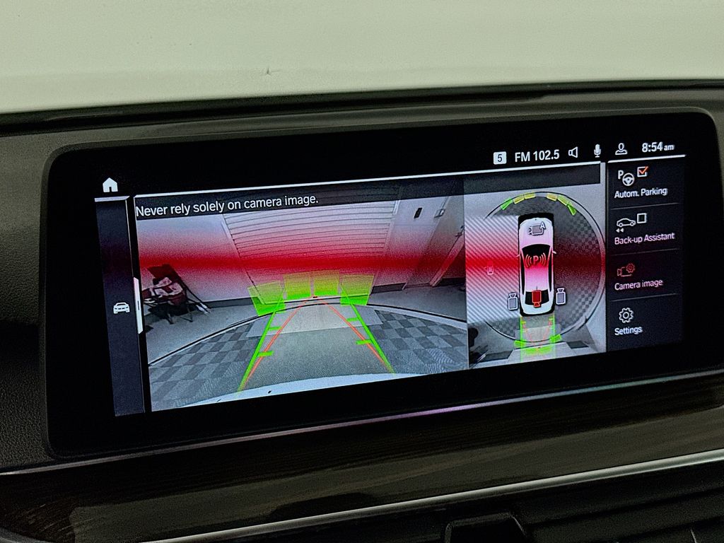 Thumbnail: 2021 BMW 5 Series - 14